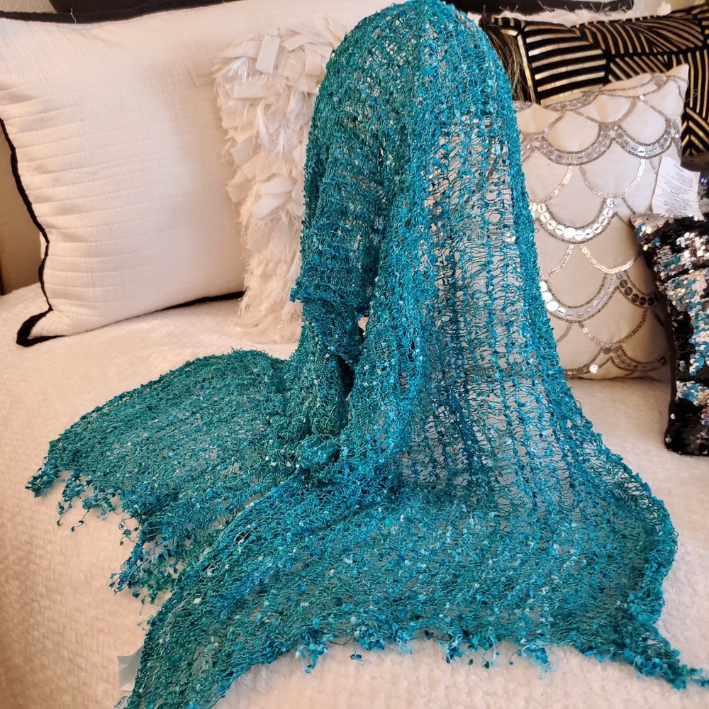 DEI. Scarf